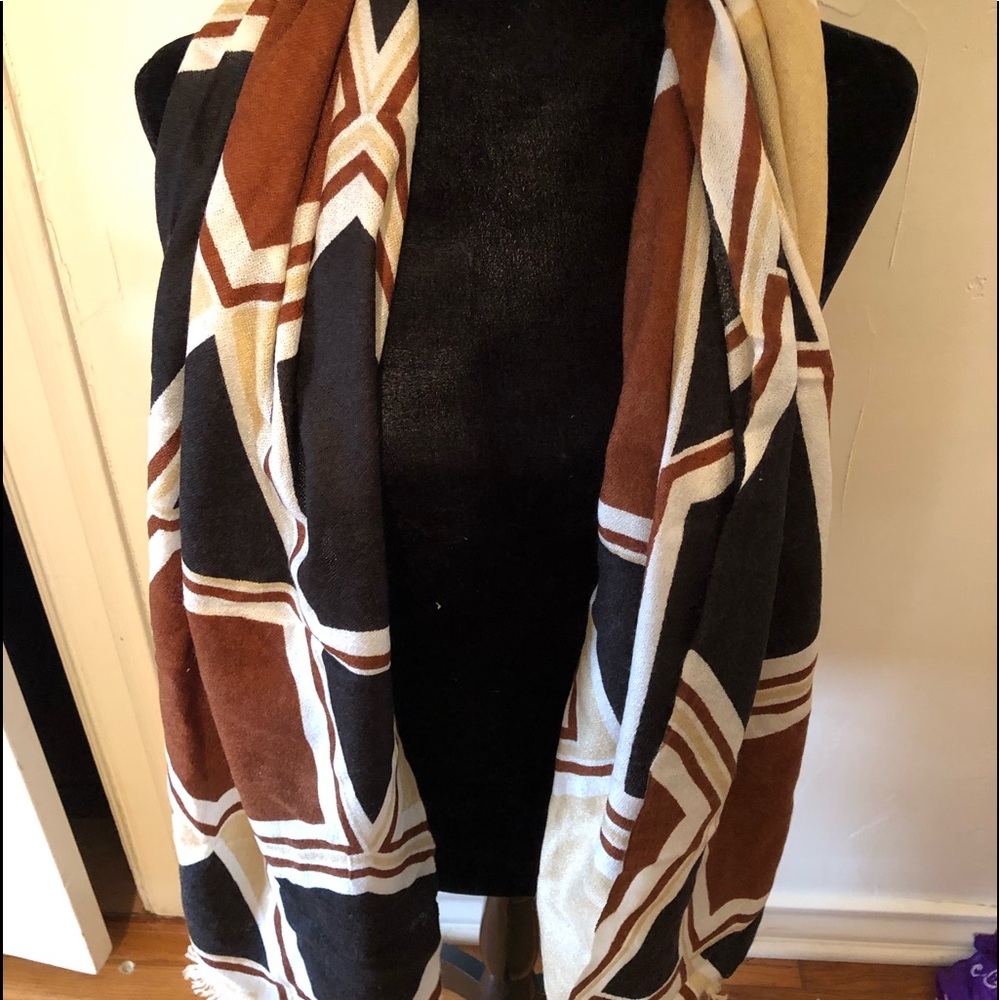 Scarf - Picture 2 of 4